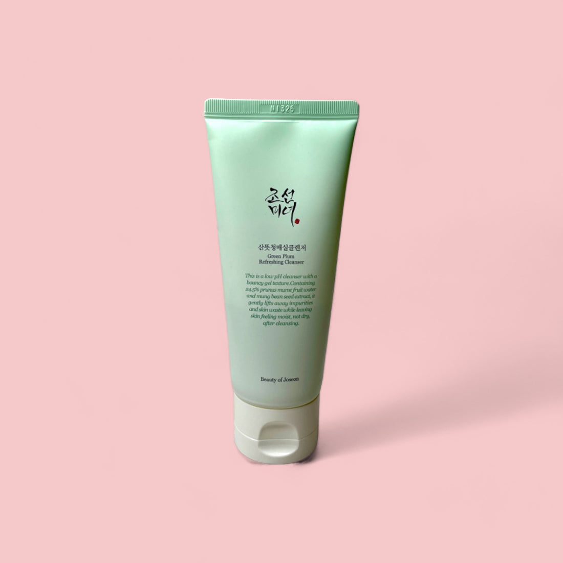 Green Plum Refreshing Cleanser